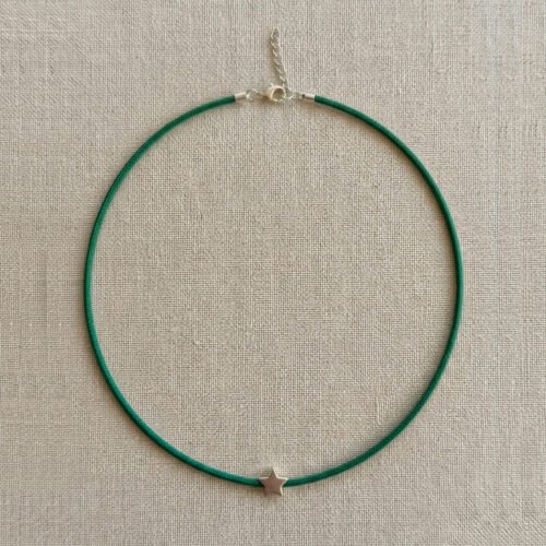 Isanya - Collana filo verde